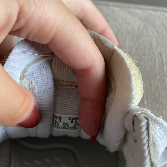 Cream colored Vans - Picture 8 of 8